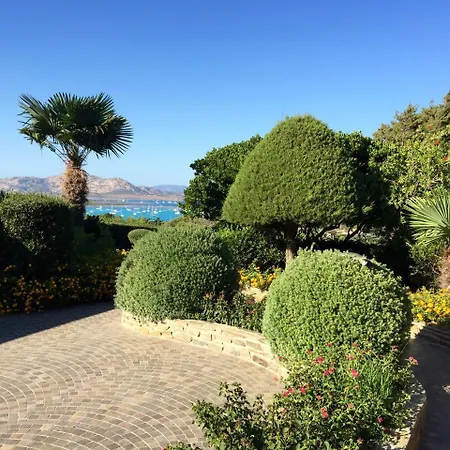Fòla Con Piscina Stintino